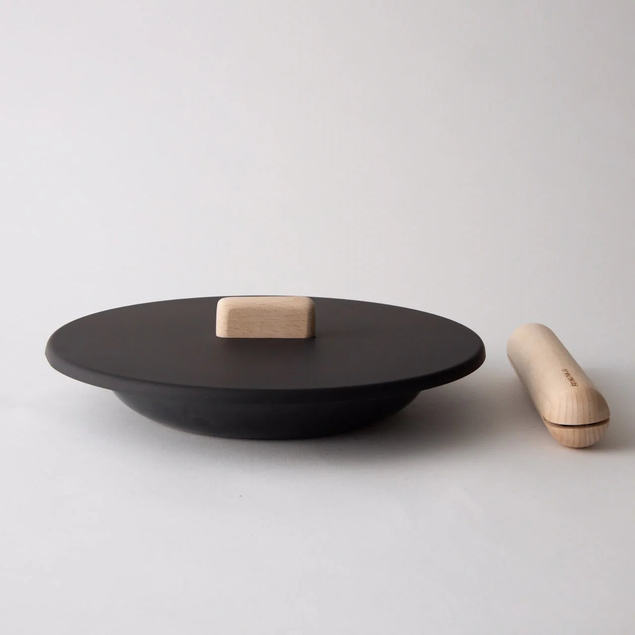 JIU 鉄フライパン M& ハンドル(フタ付き)