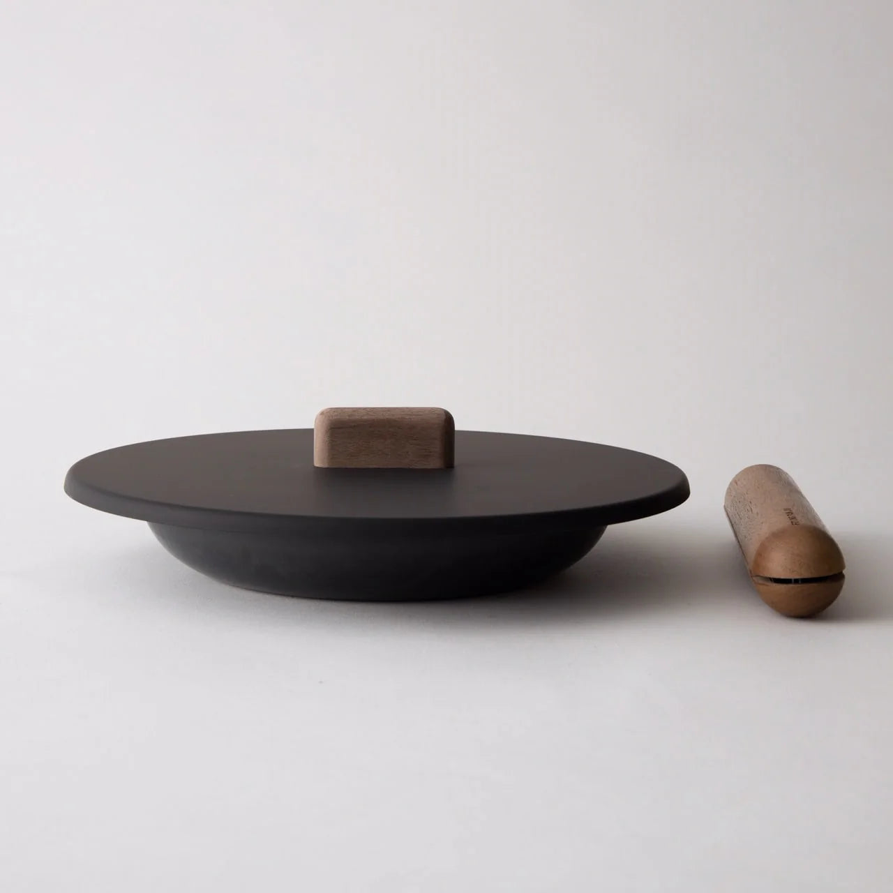 JIU 鉄フライパン M& ハンドル(フタ付き)